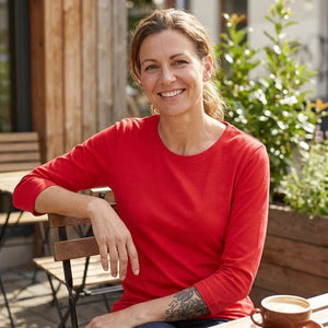 3/4 Ærmet T-shirt - Dame - Rød - ID313 | Female +40 years old - more realistic and more human too fake