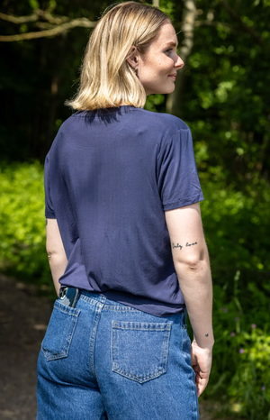 Eksklusiv Bambus Dame T-shirt i Navy – Vimpulze