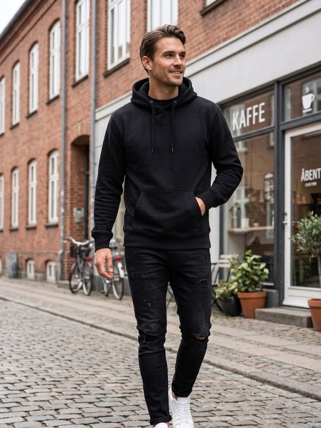 Premium Comfort Hoodie, Sort